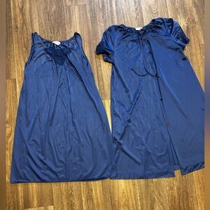 Lorraine VTG 2 PC Night Gown and Button Down Robe Sz Small-422